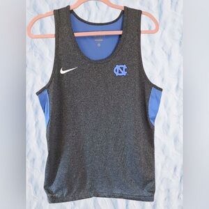 Nike Dri-Fit North Carolina Tar Heels gray sleeveless‎ tank shirt Women’s Small